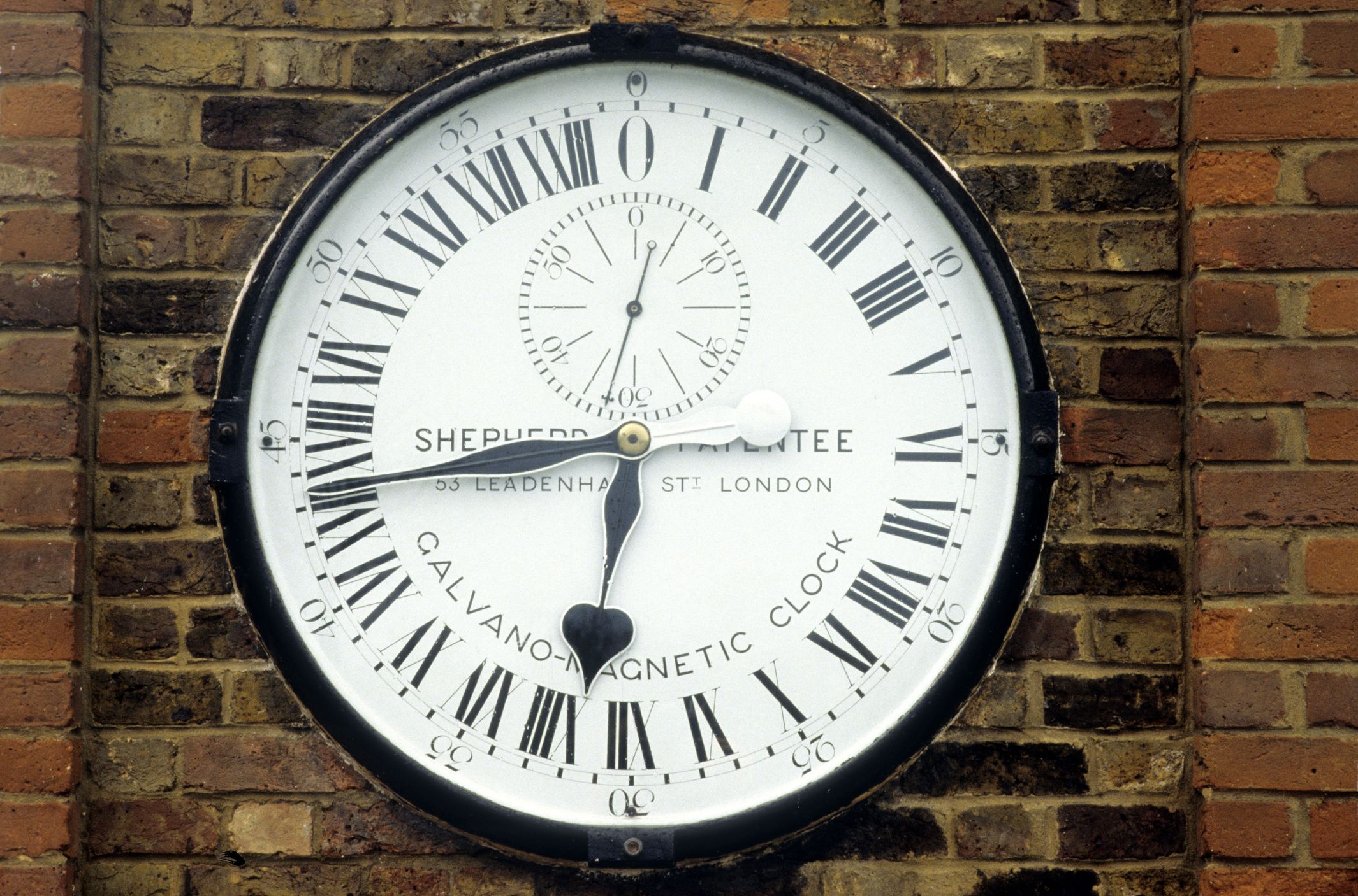 Бережок часов. Часы Гринвич в Лондоне. Часы "Гринвич". Часы обсерватории Гринвича. Часы королевской обсерватории в Гринвиче.