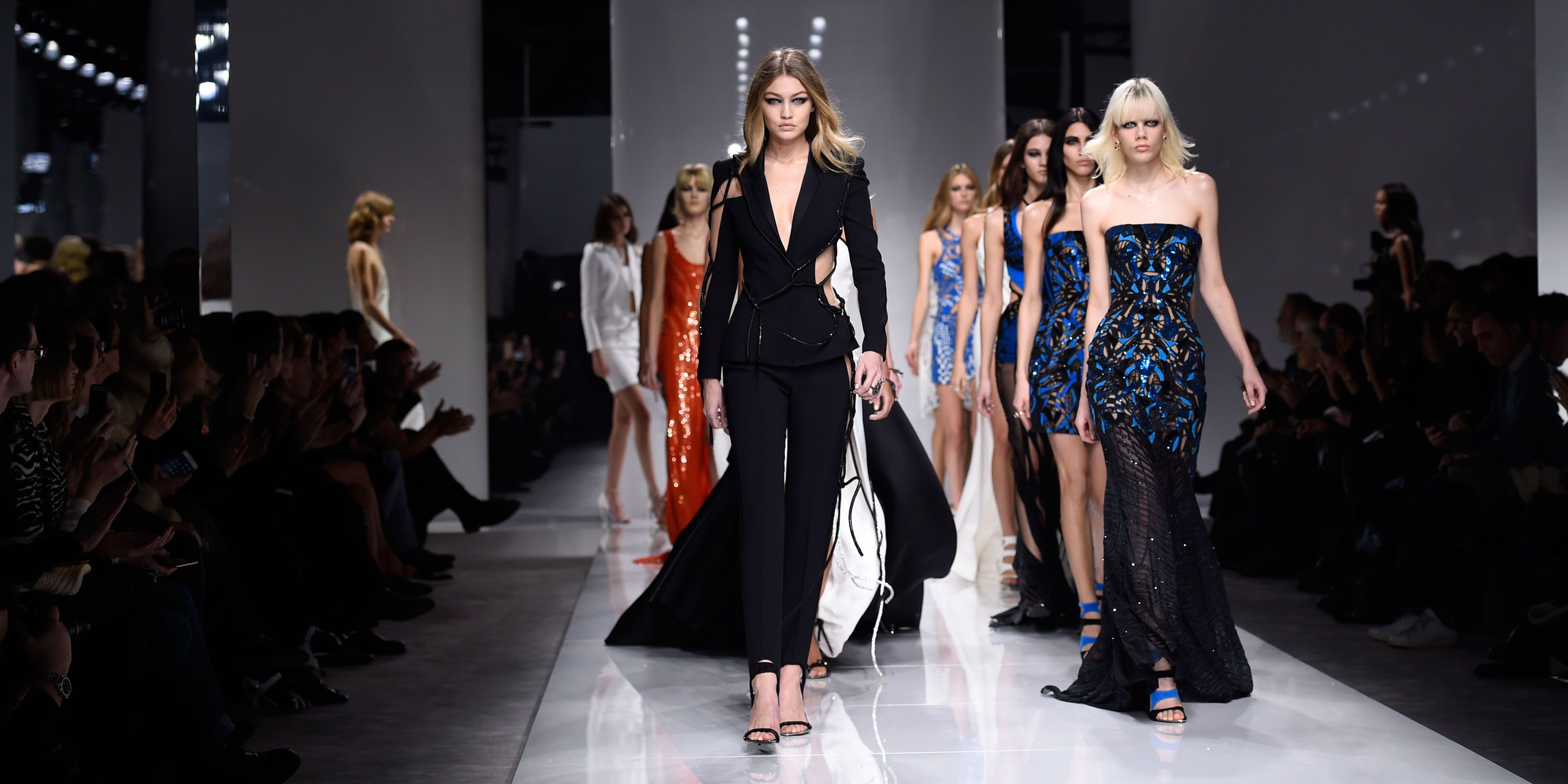 All The Looks From The Atelier Versace Spring/Summer 2016 Haute Couture Show