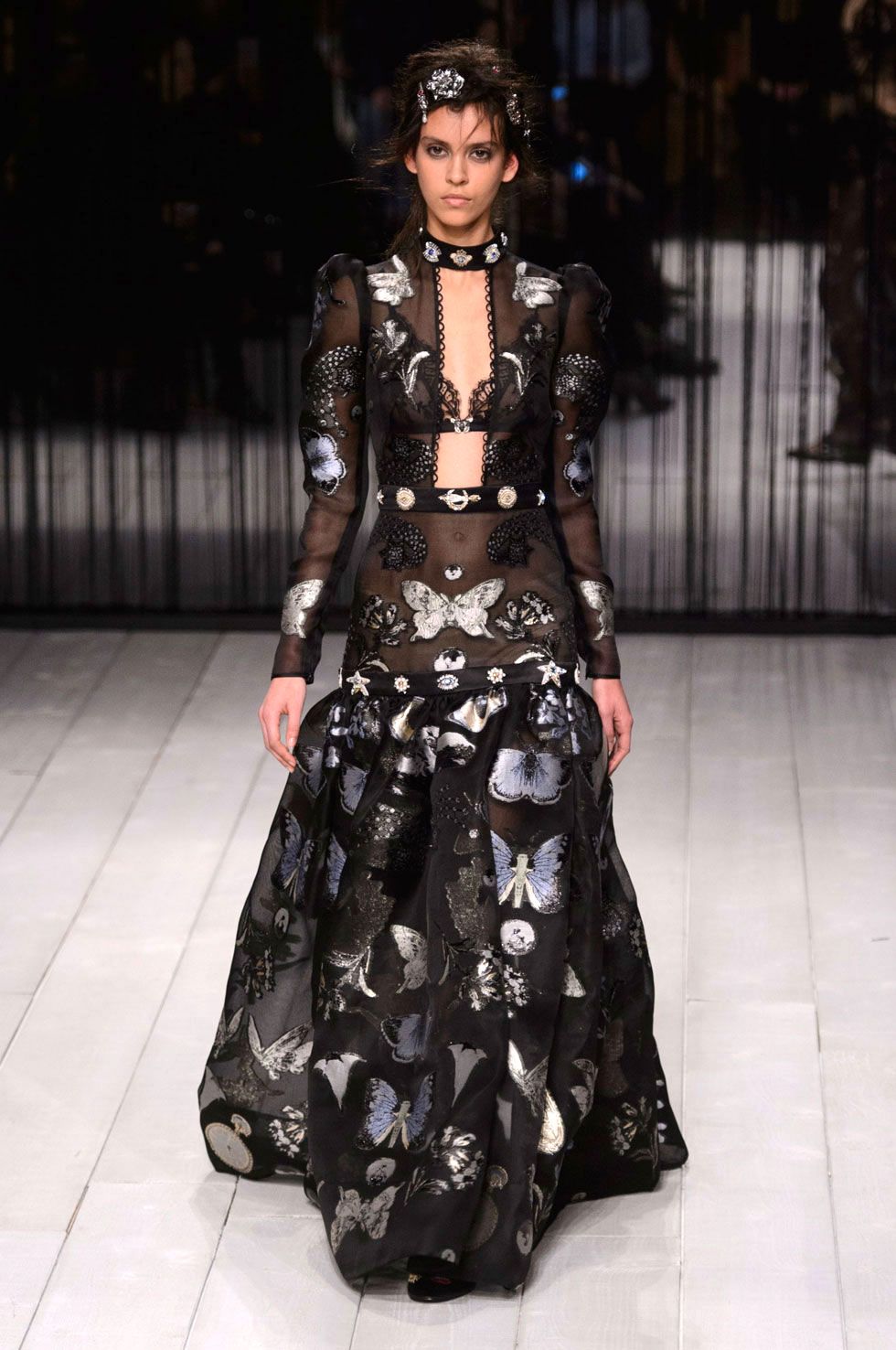 All the Looks From the Alexander McQueen Fall 2016 Ready to Wear Show