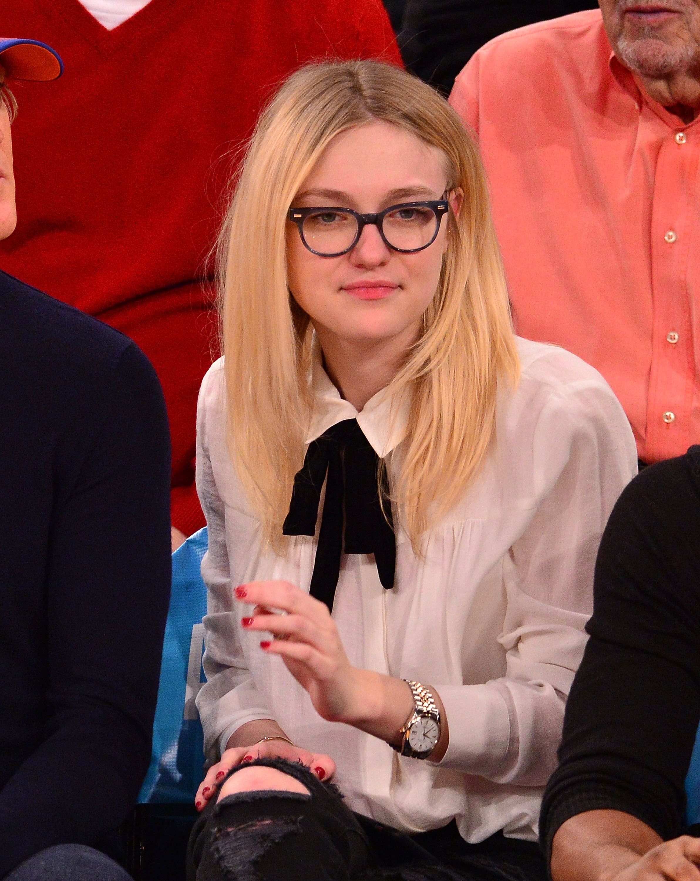 Just 21 Celebrities Looking Super Bored At Sports Games