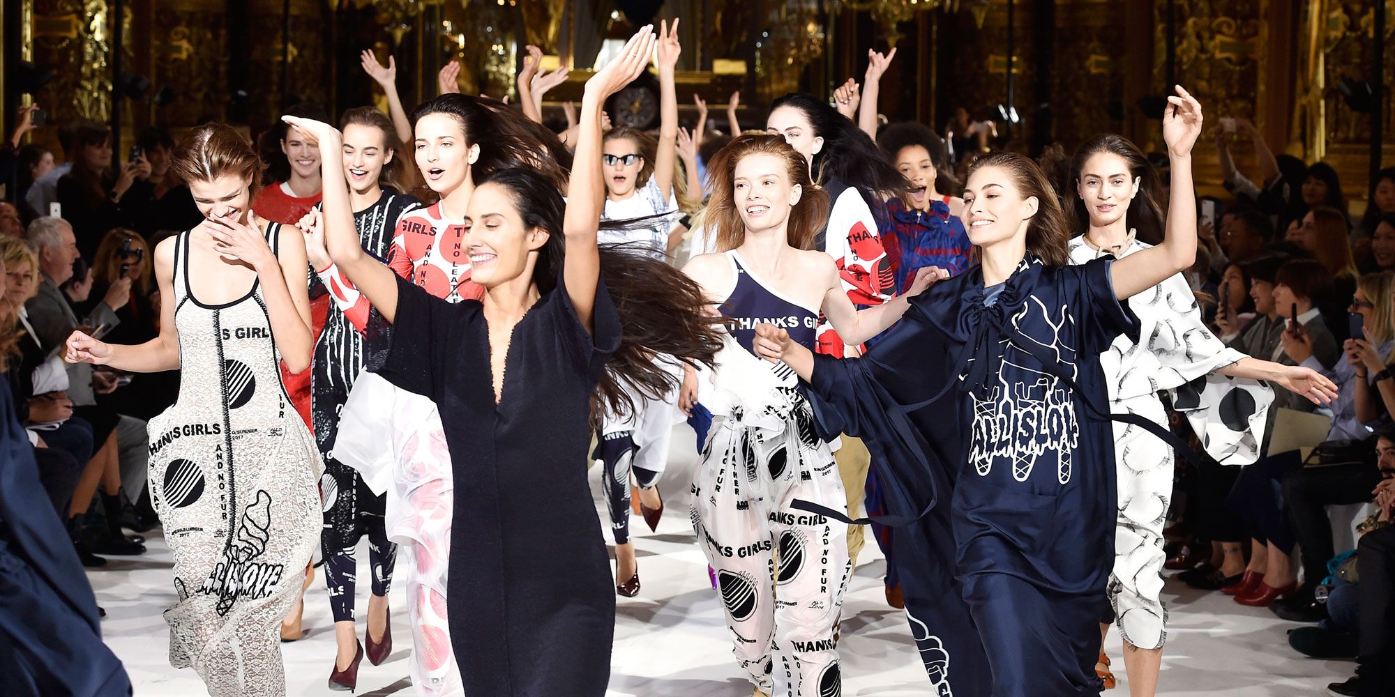 46 Looks From Stella McCartney Fall 2018 PFW Show – Stella McCartney Runway  at Paris Fashion Week