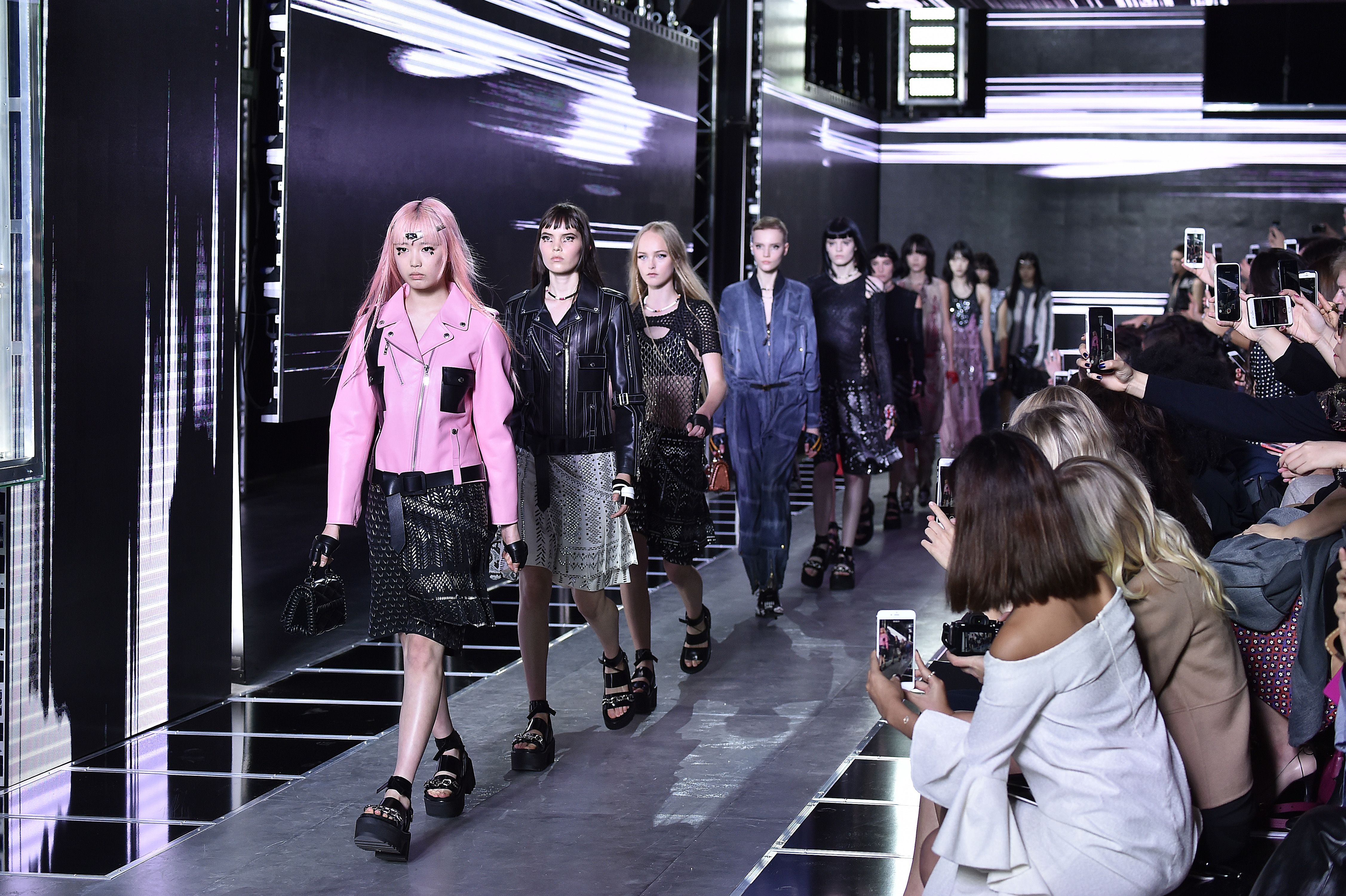 Watch the Louis Vuitton Spring 2017 Show Live Here!