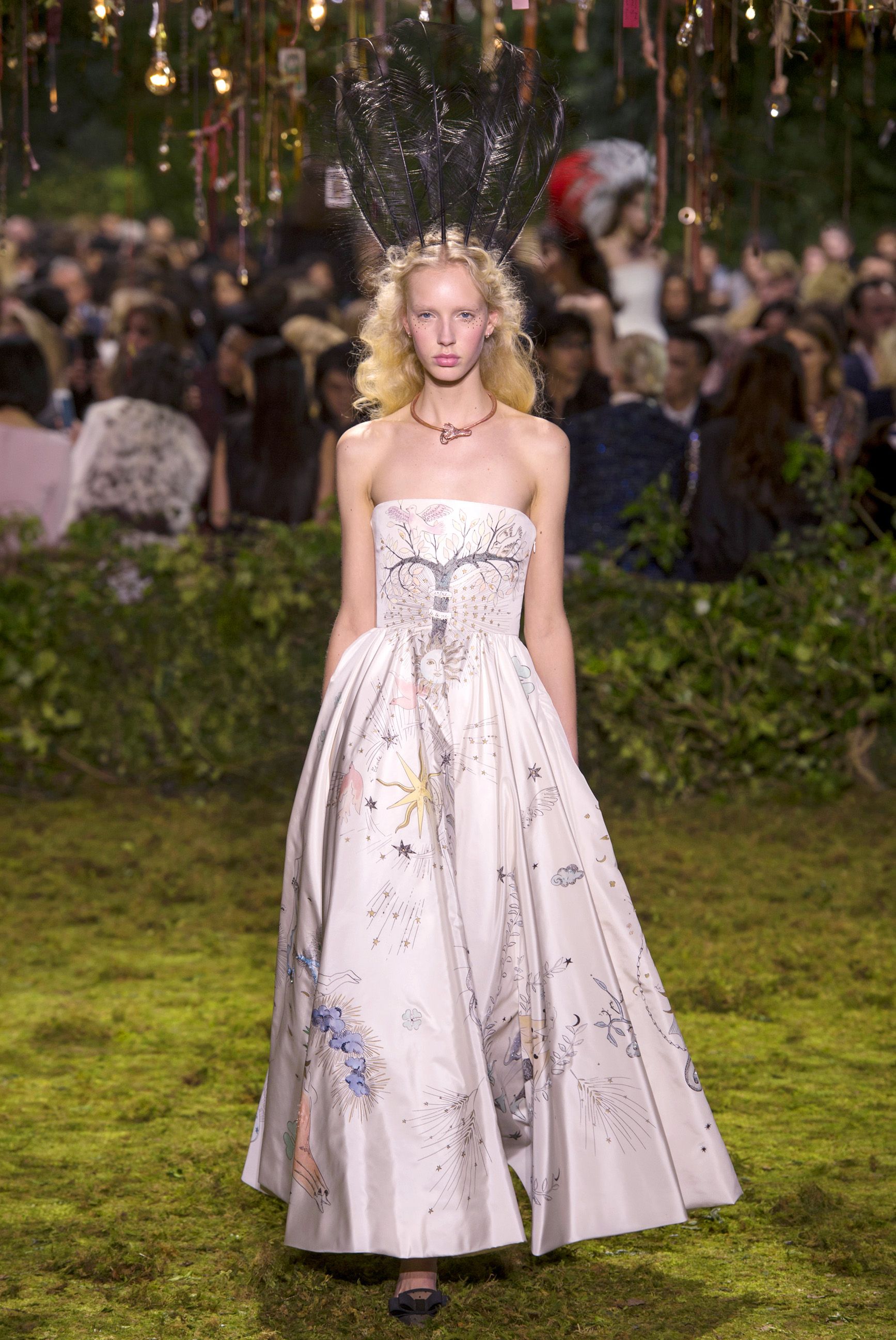 All the Looks From the Dior Spring Summer Couture 2017 Collection