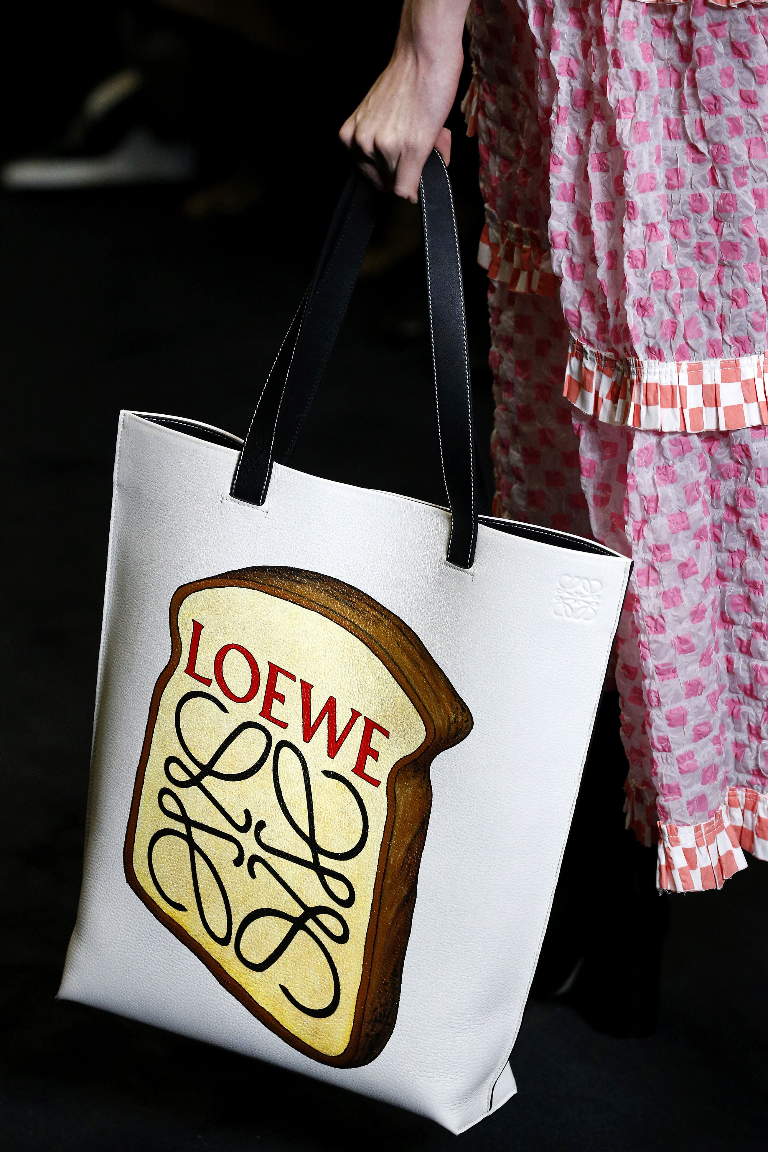 Loewe toast discount tote bag