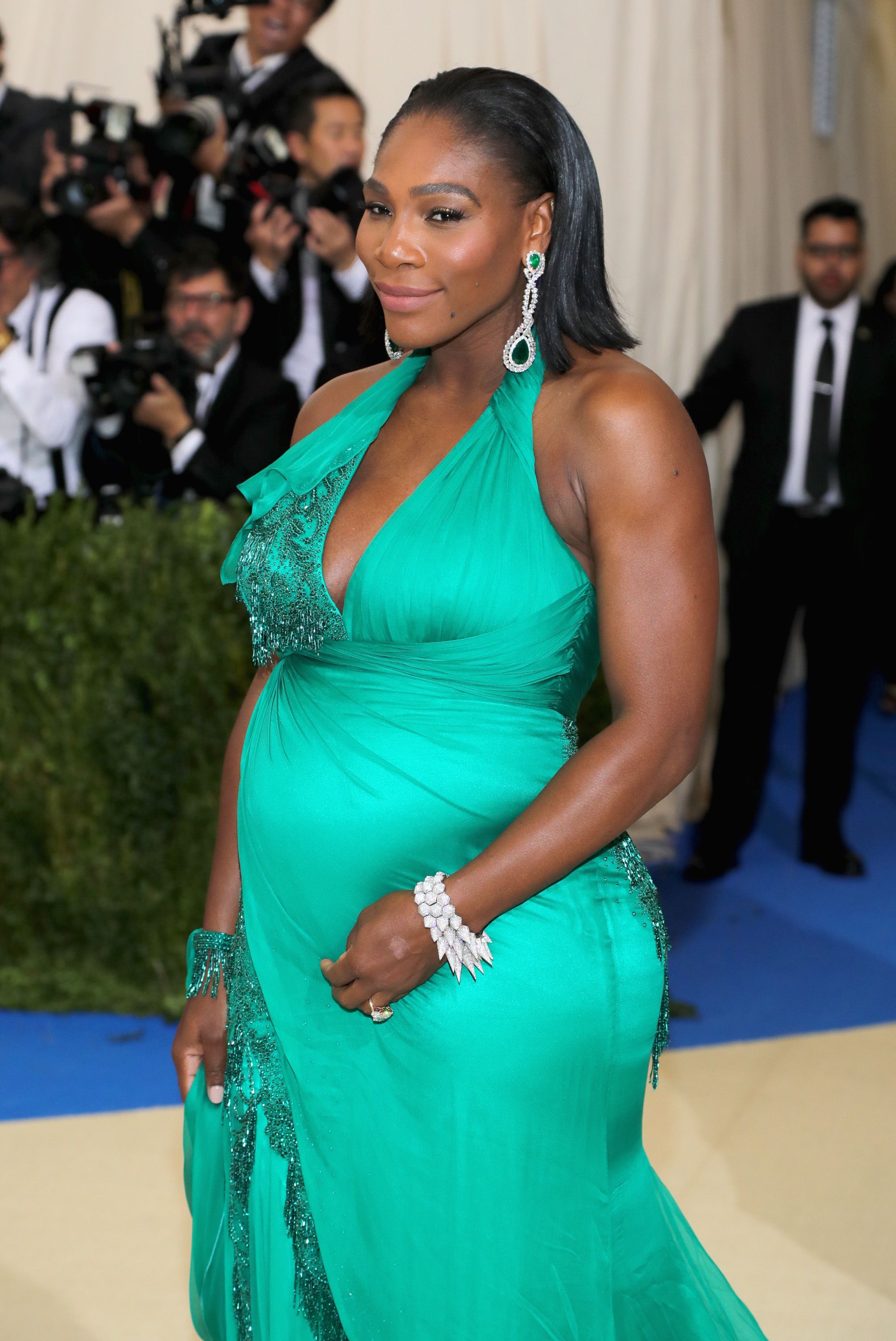 Serena Williams showcases her baby bump in two-piece Gucci ensemble Sh