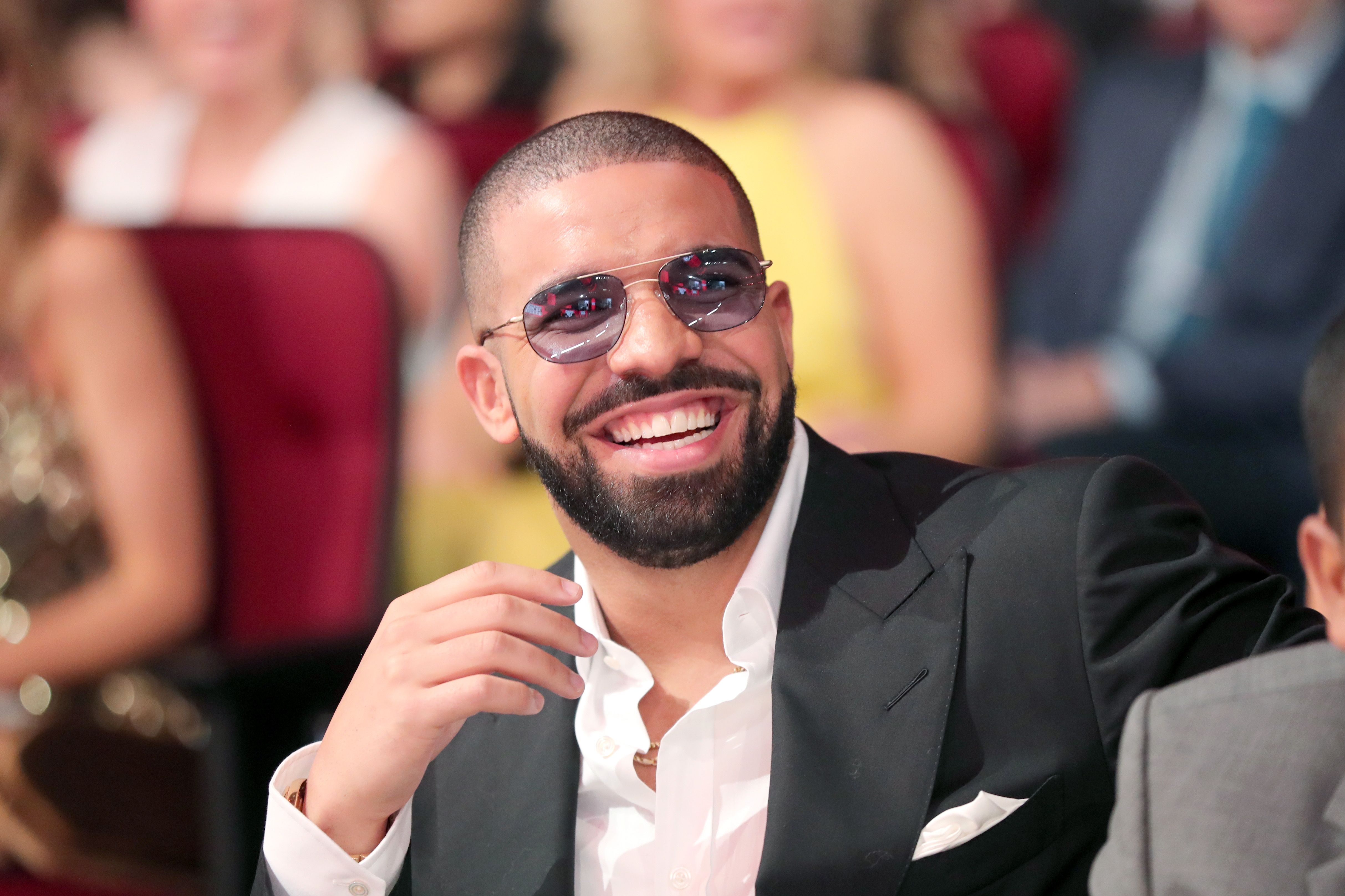 Drake wearing glasses online