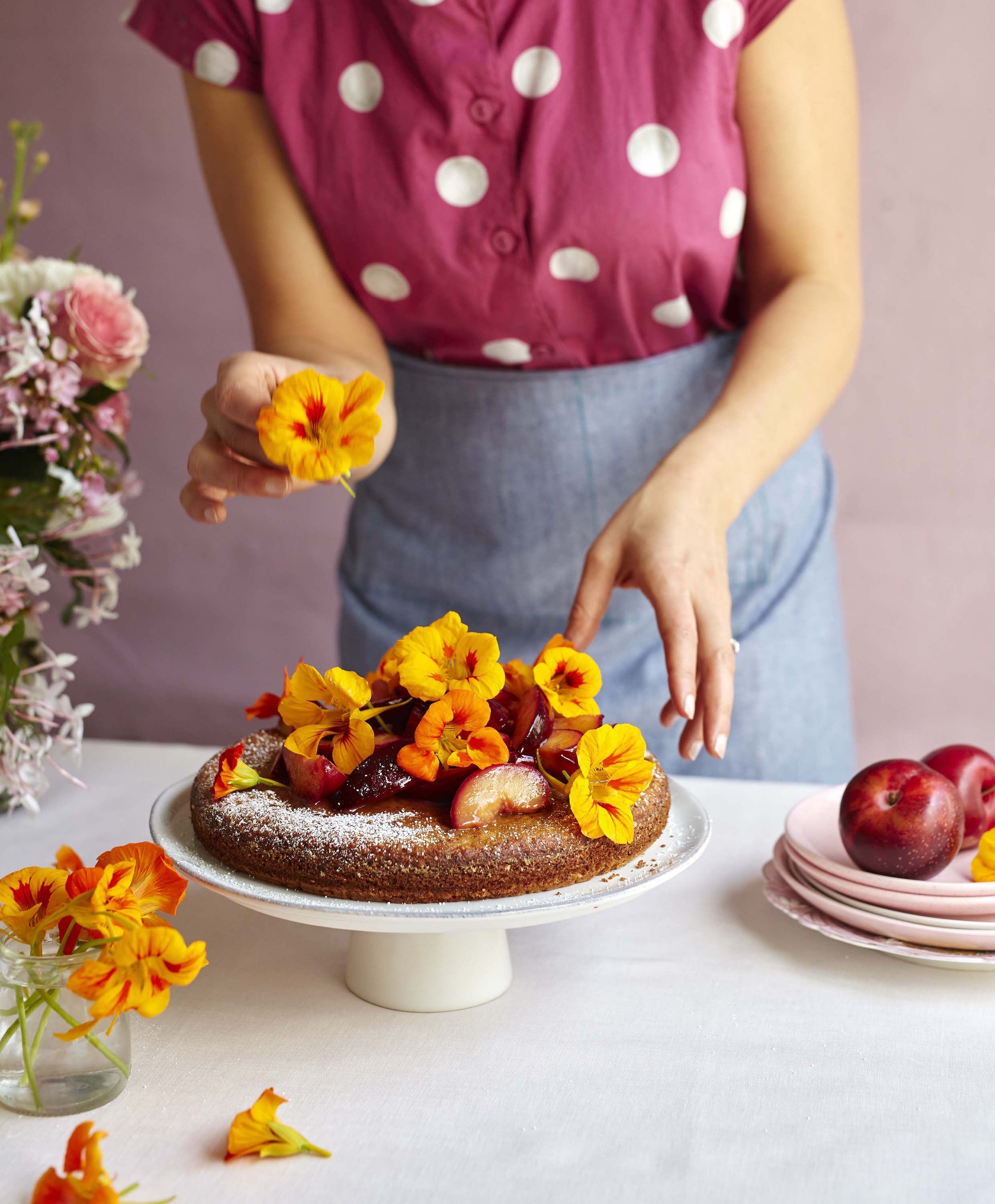 Edible Flowers to Embellish Your Valentine's Day Menu!