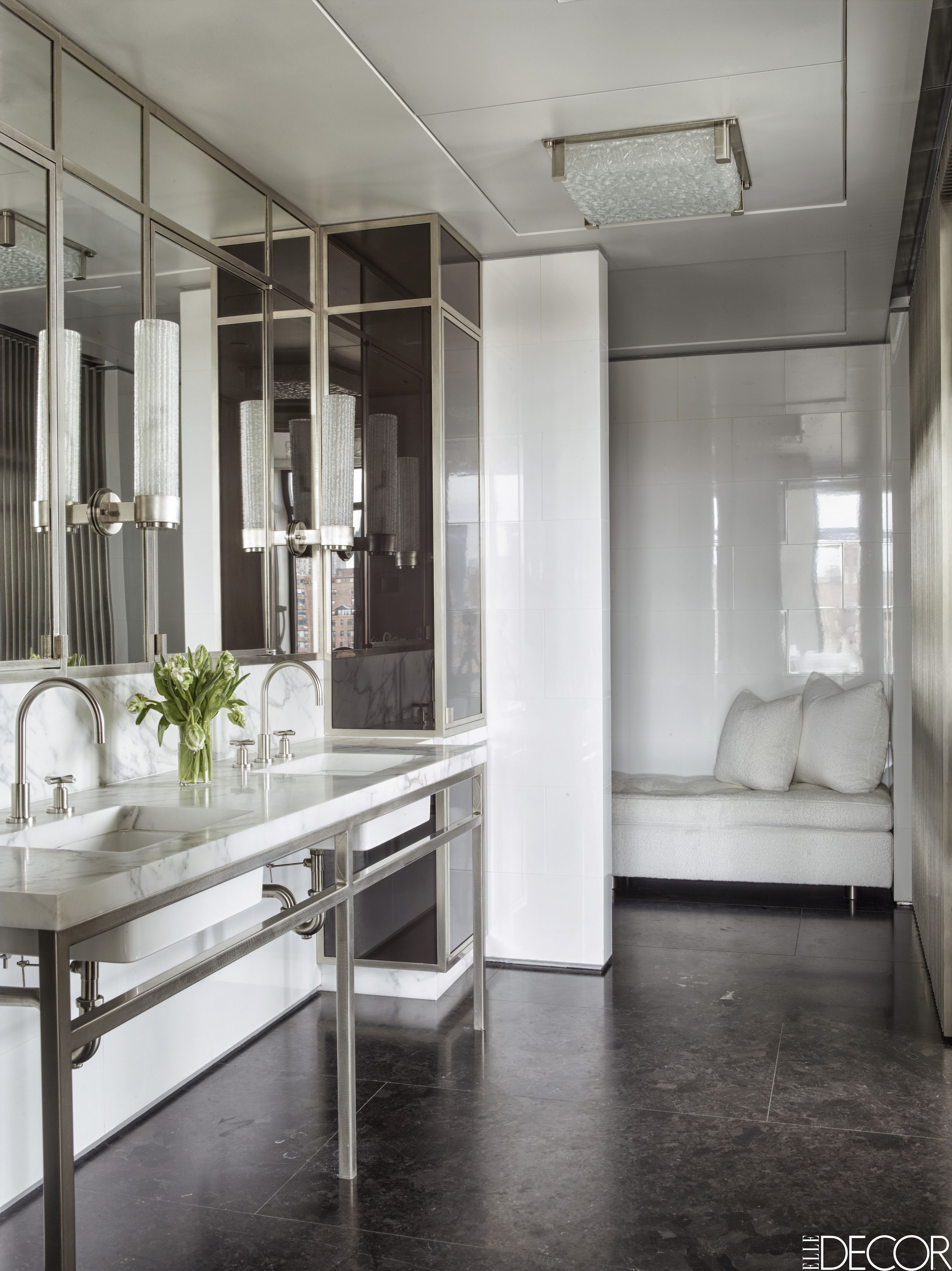 laser en gang kode 55 Bathroom Lighting Ideas For Every Style - Modern Light Fixtures for  Bathrooms