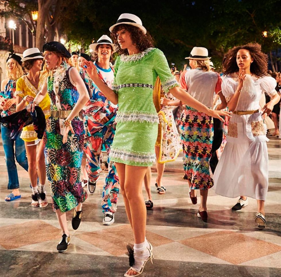 <p>Chanel convirtió las calles de La Habana en toda una fiesta de la moda.</p><p>Foto: <a href="https://www.instagram.com/latoyahyoung/" target="_blank">latoyahyoung</a></p>
