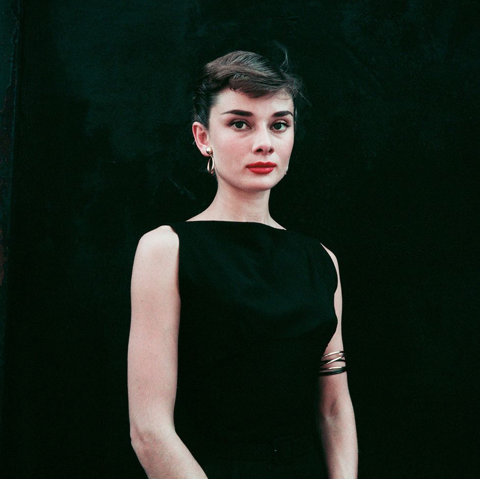 <p>Posando en un retrato en el año 1955.</p>