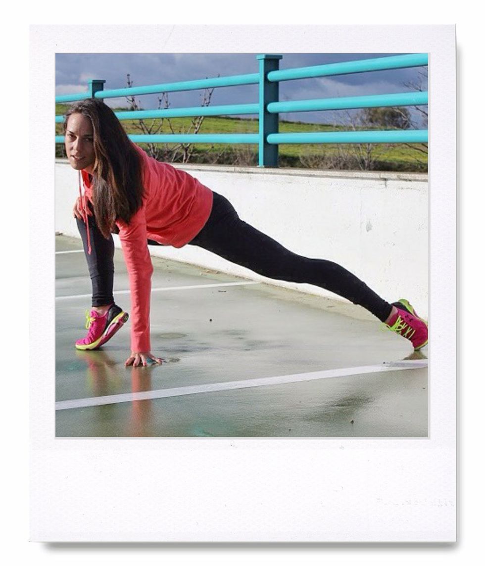 <p>Bajo el usuario de <strong>@onmytrainingshoes</strong> se encuentra <strong>Isabel del Barrio</strong>, una amante del <a href="http://blogs.womenshealth.es/onmytrainingshoes/" target="_blank">fitness</a> y el estilo de vida saludable.&nbsp;</p><p>Es triatleta y aparte de sus rutinas de entrenamiento, novedades y recomendaciones, fichamos sus <strong>'tips' de moda deportiva y 'looks'.</strong></p><p>Tampoco descuida en absoluto la parte de<strong> belleza</strong> y ficha productos y tratamientos muy interesantes para todas.</p><p>Un enfoque positivo y motivador para dar un salto del sofá y más allá.&nbsp;</p>