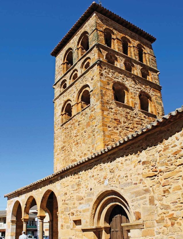 Torre de la Iglesia de Santa María.   