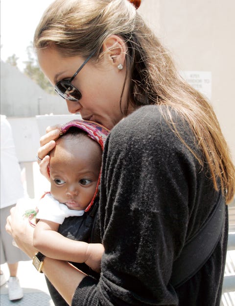 <p>De Etiopía llegó la segunda hija de la pareja y la primera niña de la familia. Zahara fue adoptada en 2005.</p>