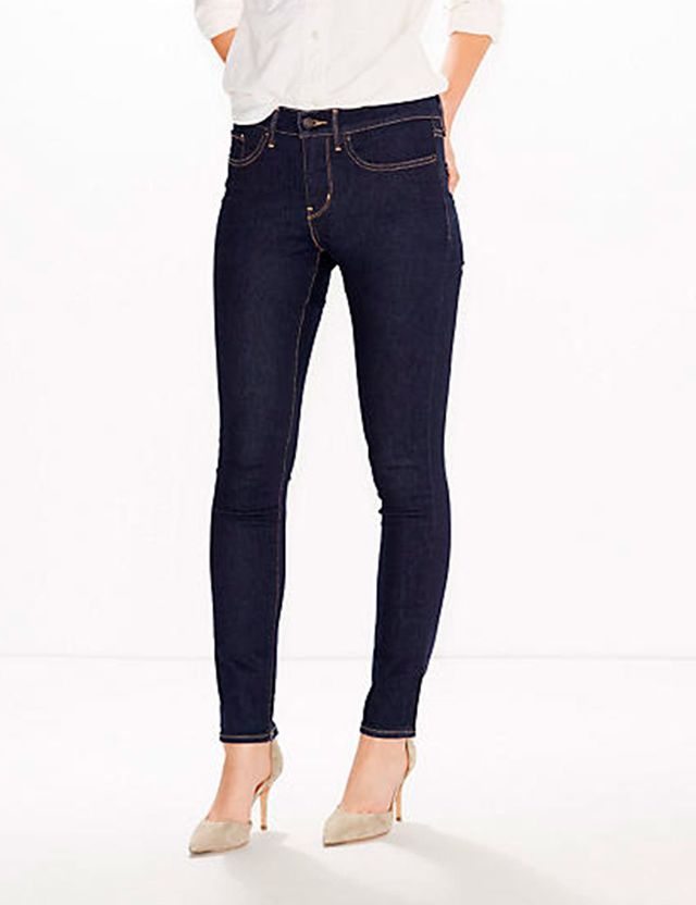 <p>Jeans ajustados, de <strong>Levis</strong> (95€).&nbsp;</p>