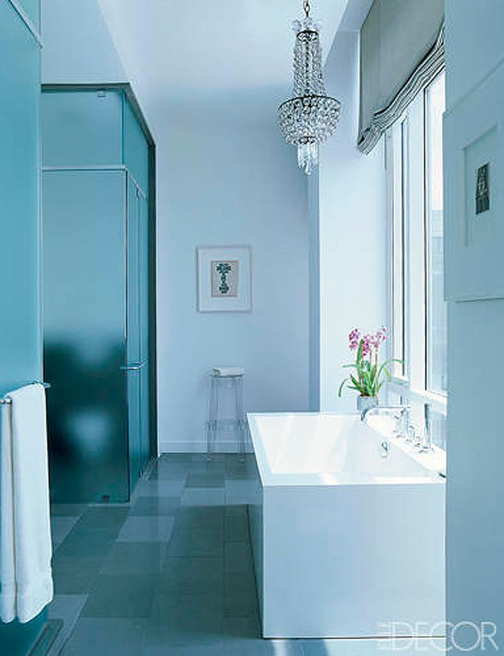 <p>En el penthouse neoyorquino del <i>fashion designer</i> Jill Stuart, el baño derrocha estilo contemporáneo con un sutil toque femenino. <a href="http://www.elledecor.com/decorating/articles/home_jill_stuart" target="_blank">Mira su casa.</a></p>