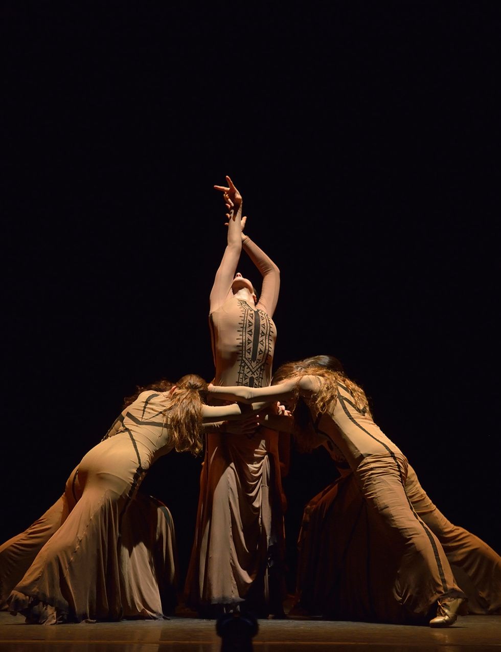 <p>Los Teatros del Canal de Madrid acaba de estrenar<strong> ‘Yo, Carmen’,</strong> un espectáculo en el que la bailaora y coreógrafa María Pagés adapta ciertos fragmentos de la ópera de Bizet, para levantar la voz en favor de una mujer real a través del arte. Siete mujeres sobre el escenario en un espectáculo de cante y baile que va mucho más allá del flamenco. Compruébalo de miércoles a sábado a las 20 h y los domingos a las 18.30 h. Entradas a partir de 18,60 € en <a href="http://www.teatroscanal.com/espectaculo/yo-carmen-maria-pages/" target="_blank">www.teatroscanal.com.</a></p>