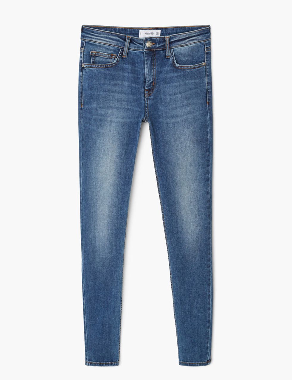 <p>Jeans pitillos desgastados, de <strong>Mango</strong> (17,99€).</p>