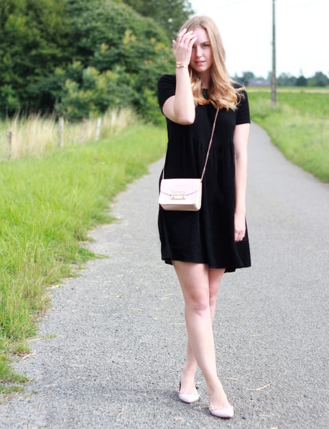 Como combinar un vestido negro en verano Como combinar un vestido negro en verano