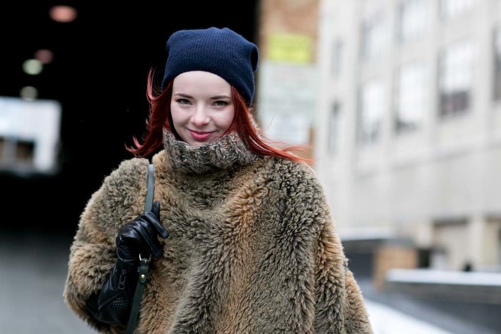 10 ideas para llevar el sombrero en los looks de invierno vistas en el  'street style