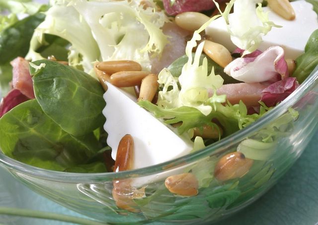 Food, Salad, Produce, Ingredient, Leaf vegetable, Vegan nutrition, Vegetable, Cuisine, Garnish, Garden salad, 