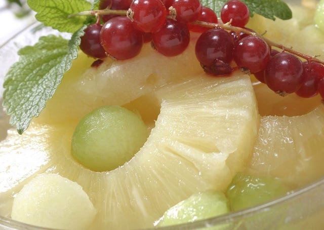 Food, Fruit, Natural foods, Sweetness, Produce, Fruit salad, Berry, Garnish, Dish, Seedless fruit, 