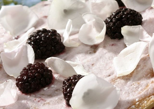 Food, Sweetness, Ingredient, White, Boysenberry, Cuisine, Dessert, Dishware, Black, Dairy, 