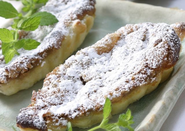 Food, Cuisine, Ingredient, Powdered sugar, Dish, Dessert, Recipe, Breakfast, Snack, Finger food, 