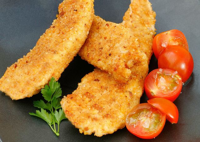 Food, Fried food, Deep frying, Cooking, Tomato, Recipe, Dish, Frying, Fast food, Schnitzel, 
