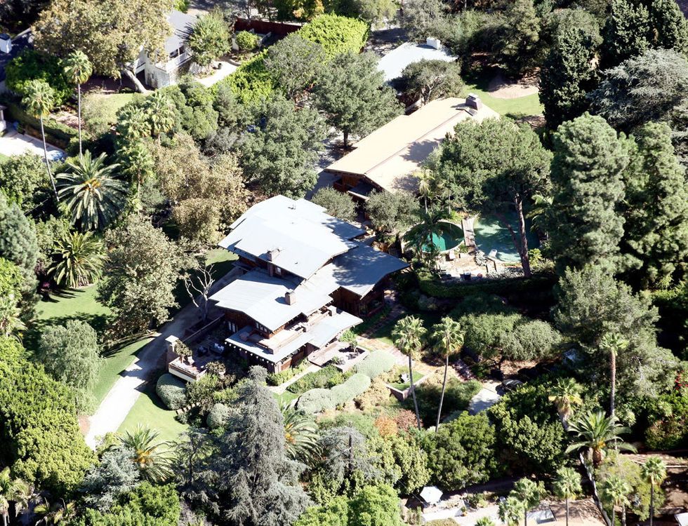 <p>Esta es la visión aérea de la casa de Brad Pitt y Angelina Jolie en el vecindario de Los Feliz, en Hollywood. </p>