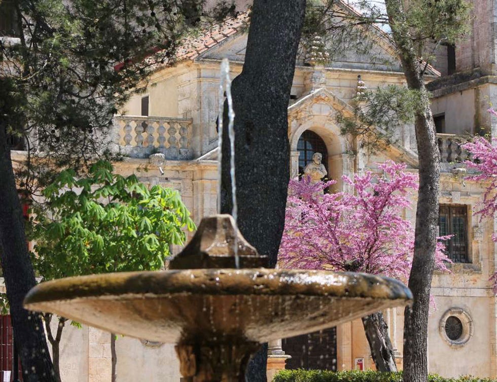 pueblos bonitos cerca de madrid nuevo baztan