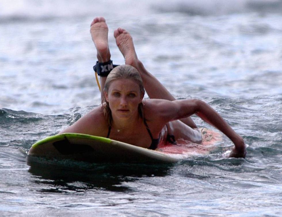 <p>Es toda una amante del surf y lo practica desde hace años. Esta pasión le ha provocado numerosas fracturas en la nariz y se vio obligada a pasar por quirófano para hacerse una rinoplastia.&nbsp;&nbsp;&nbsp;</p>