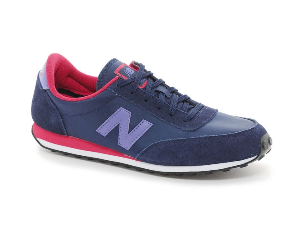 <p>Zapatillas modelo '410', de <strong>New Balance</strong> para <strong>Asos</strong> (65,07 €).</p>