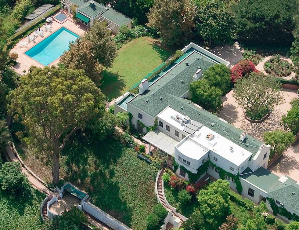<p>La mansión tiene una superficie de 10.982 m2, más 8.000 m2 de terreno y ha sido el hogar de dos generaciones de la familia Goldwyn.</p>
