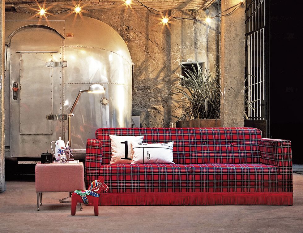 <p>Este sofá de Creazioni se llama Antonio, desde 2.540 €. </p>