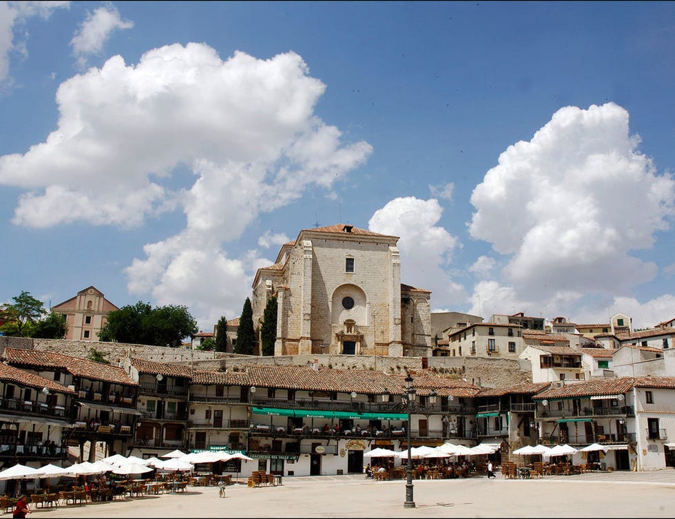 pueblos bonitos cerca de madrid chinchon