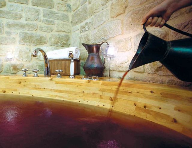Wine Oil spa en Villa de Laguardia (Álava).