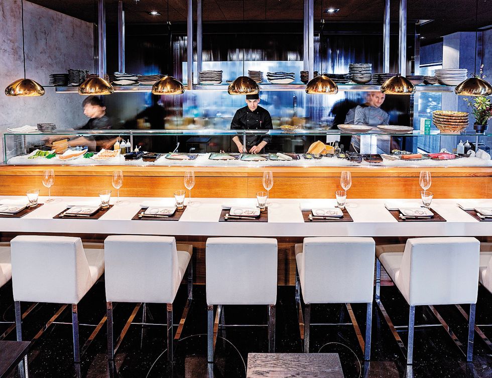 <p>Barra del restaurante 99 Sushi Bar, del grupo Bambú, todo un referente de la alta cocina japonesa en nuesto país.</p>