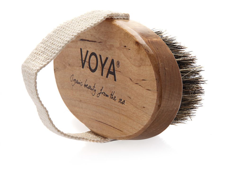 <p>'Body Brush' (20 €), cepillo para activar la circulación de <strong>Voya</strong>.</p>