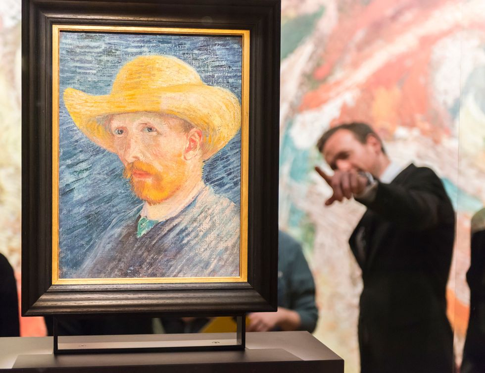 <p>Para celebrar el aniversario de uno de los mayores genios que ha dado Holanda, el Museo Van Gogh presentará la exposición <strong>'Munch y Van Gogh'</strong> (25 de septiembre de 2015 al 17 de junio de 2016). Una muestra en la que se repasa el estilo innovador y personal y las vidas adversas de dos artistas mundialmente reconocidos por sus pinturas y dibujos llenos de expresividad y emoción.</p><p><a href="http://www.vangoghmuseum.nl/" target="_blank">http://www.vangoghmuseum.nl/</a></p><p>FOTO: <a href="http://www.holland.com/es/turista.htm" target="_blank">@Holland.com</a></p>