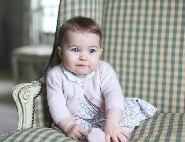 La princesa Charlotte tiene su propio tono de pintalabios