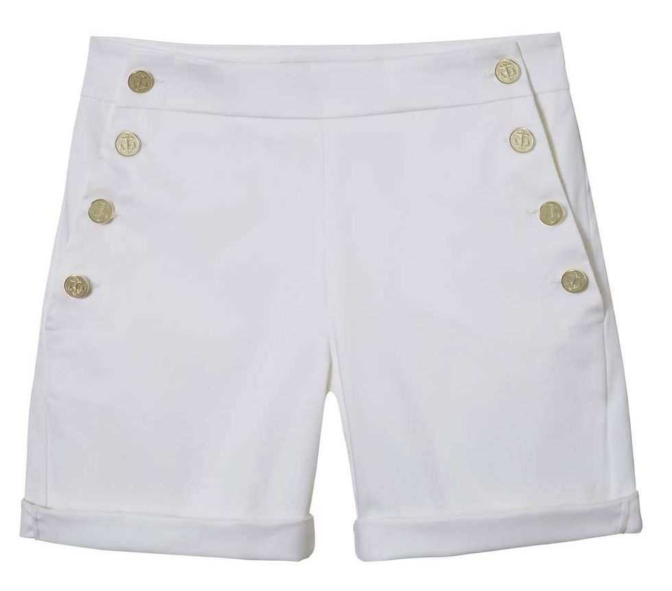 <p>Shorts retro con botonadura dorada, de <strong>Max Mara</strong> (249 €).</p><p>&nbsp;</p>