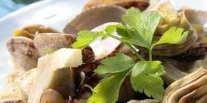 receta de alcachofas con almejas