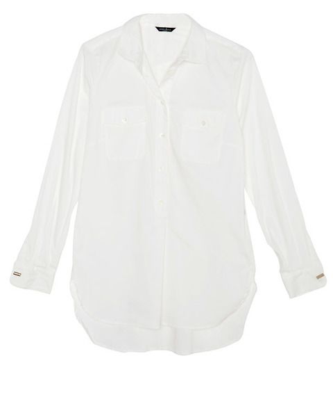 <p>Camisa blanca extralarga de <strong>Guess by Marciano</strong> (73,10€)</p>