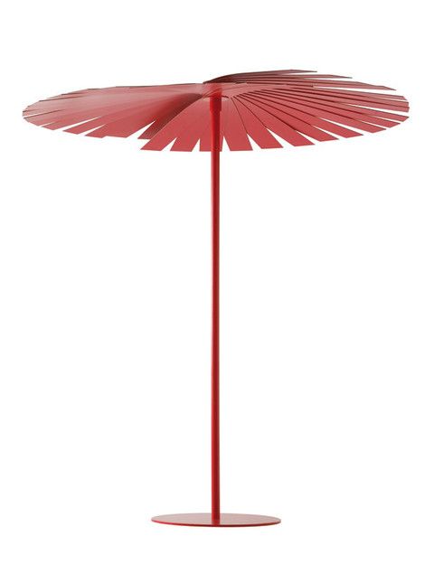 <p>El parasol Ensombra, 180 cm diámetro, es de Odosdesign para Gandía Blasco, desde 1.350 €.</p>