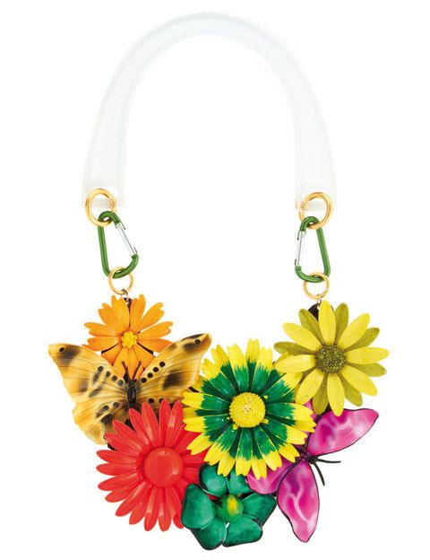 <p>Collar con flores multicolor de <strong><a href="http://www.asos.com/?hrd=1" target="_blank">Asos</a></strong>.</p>