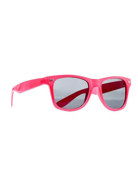 <p>Gafas de sol de pasta rosa fucsia (5,99 euros).</p>