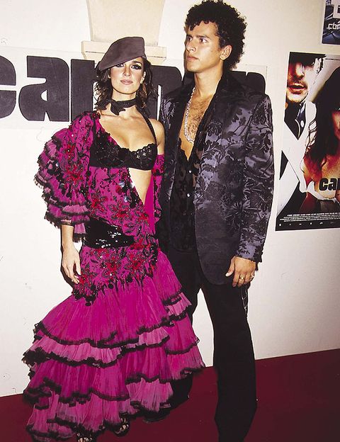  <p>Muy comentado fue su vestido de <strong>John Galliano para Dior</strong> que llevó en la presentación de <i>Carmen</i> (2003) de Vicente Aranda.</p>