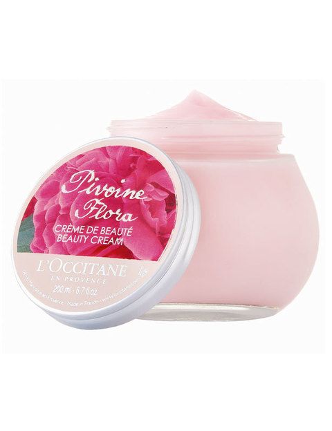 <p>'Crema de Belleza Pivoine Flora' (31 €), con aroma a flores de peonía. De <strong>L'Occitane</strong>.</p>