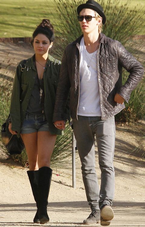 <p>Cuando salía con el actor <strong>Zac Efron</strong> veíamos a una <strong>Vanessa Hudgens</strong> perfecta en cada momento y que cuidaba cada detalle antes de salir a la calle. Ahora tiene nuevo chico, <strong>Austin Butler, </strong>mucho más <i>grunge </i>que Efron y Vanessa ha dejado salir su lado más <i>hippie </i>con el que parece encontrarse mucho más cómoda.</p>