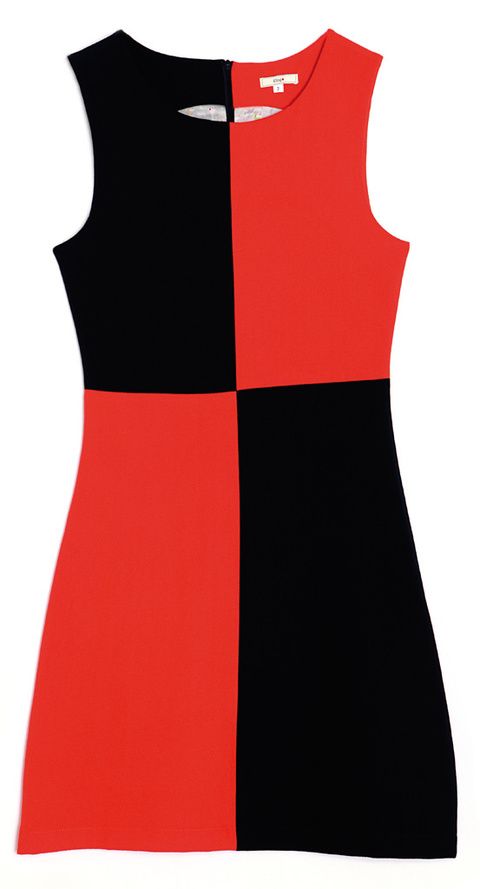 <p>Vestido con ‘print’ geométrico bicolor (59,90 €), de <strong>Kling</strong>.</p>